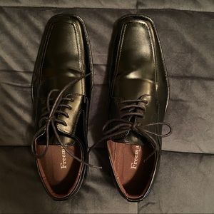 Men’s Dress Shoes (NWOT)